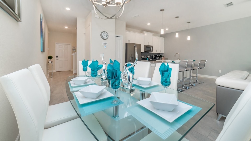 Rent a Luxury Townhome on Storey Lake Resort Minutes From Disney Orlando Townhome 3321 - photo 16