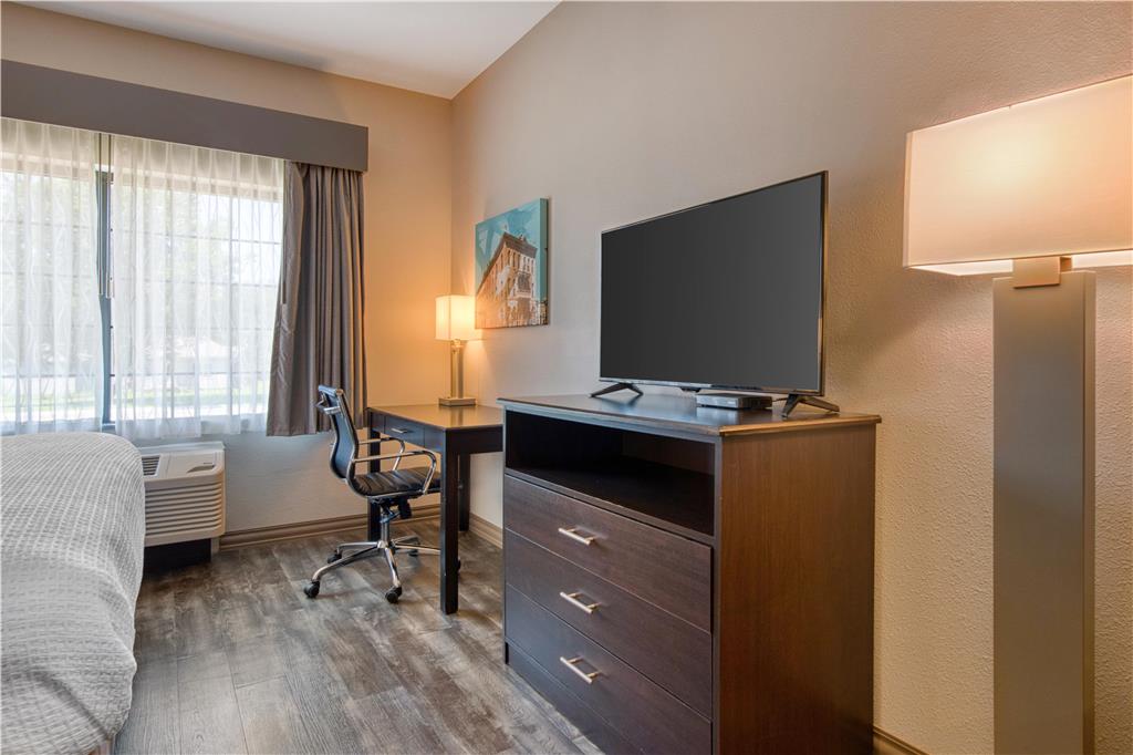 Best Western Plus Saint Peter - photo 15