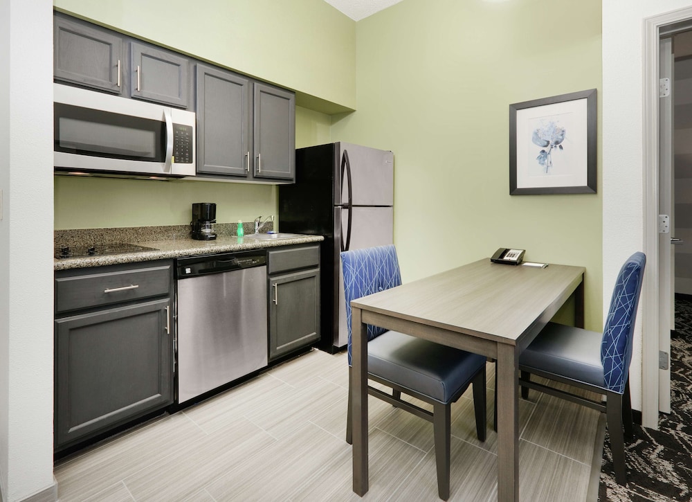 Homewood Suites by Hilton St. Louis Chesterfield - photo 8