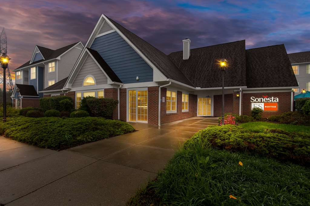 Sonesta ES Suites Charleston - photo 4