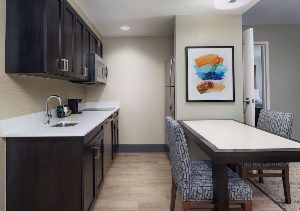 Hampton Inn & Suites Memphis East Germantown Area - photo 31