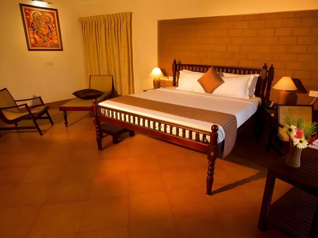 Tom’s Inn Premium in Thiruvananthapuram, India