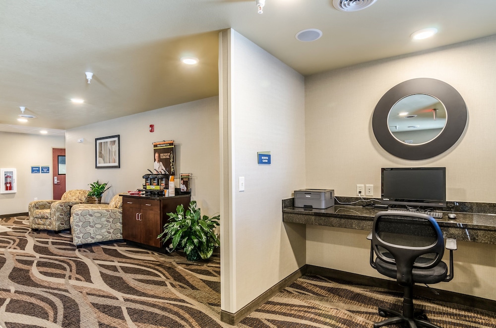 Cobblestone Inn & Suites Ord - photo 47