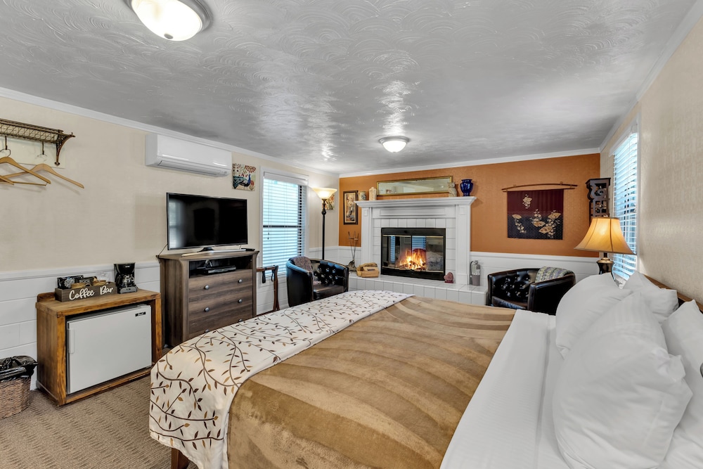 Idyllwild Inn - photo 67
