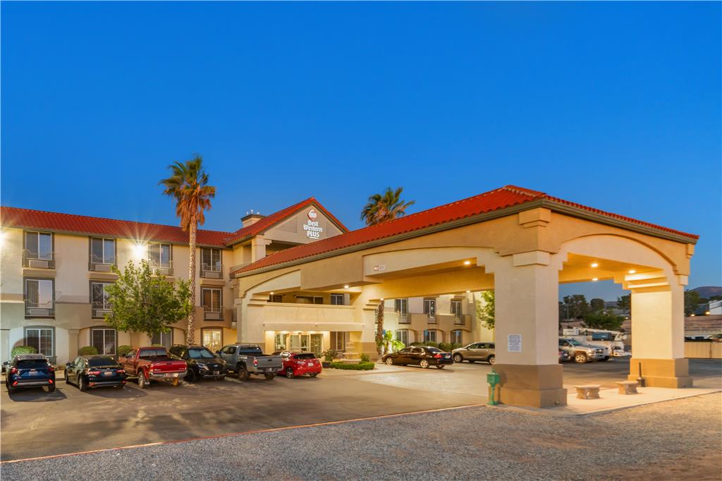 Best Western Plus John Jay Inn & Suites - photo 10