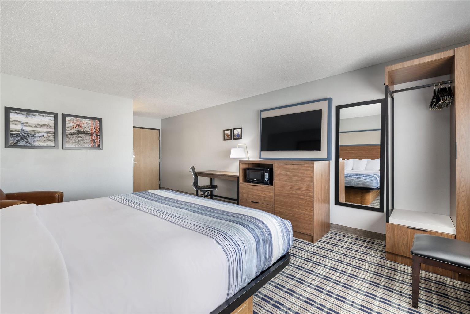 AmericInn by Wyndham Aberdeen Event Center - photo 12