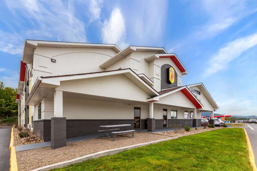 Super 8 by Wyndham Summersville - photo 5