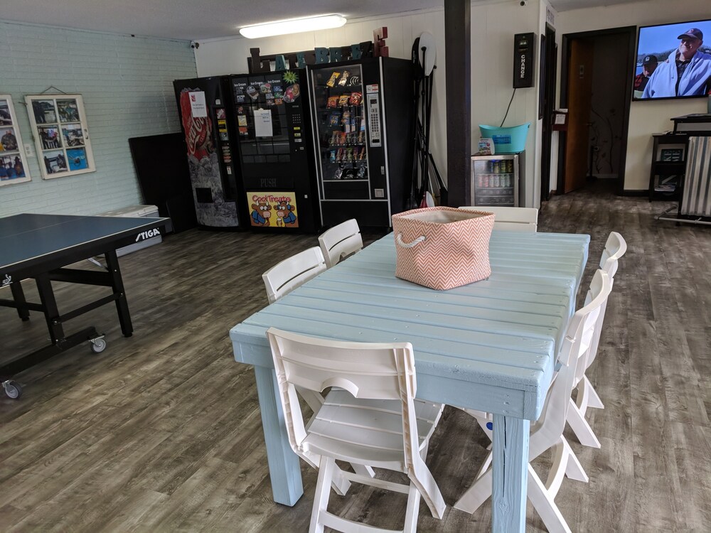 Lake Breeze Resort - photo 7