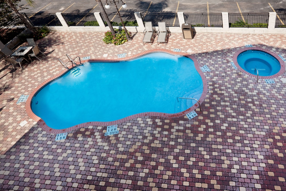 Holiday Inn Express & Suites Alice by IHG - photo 26