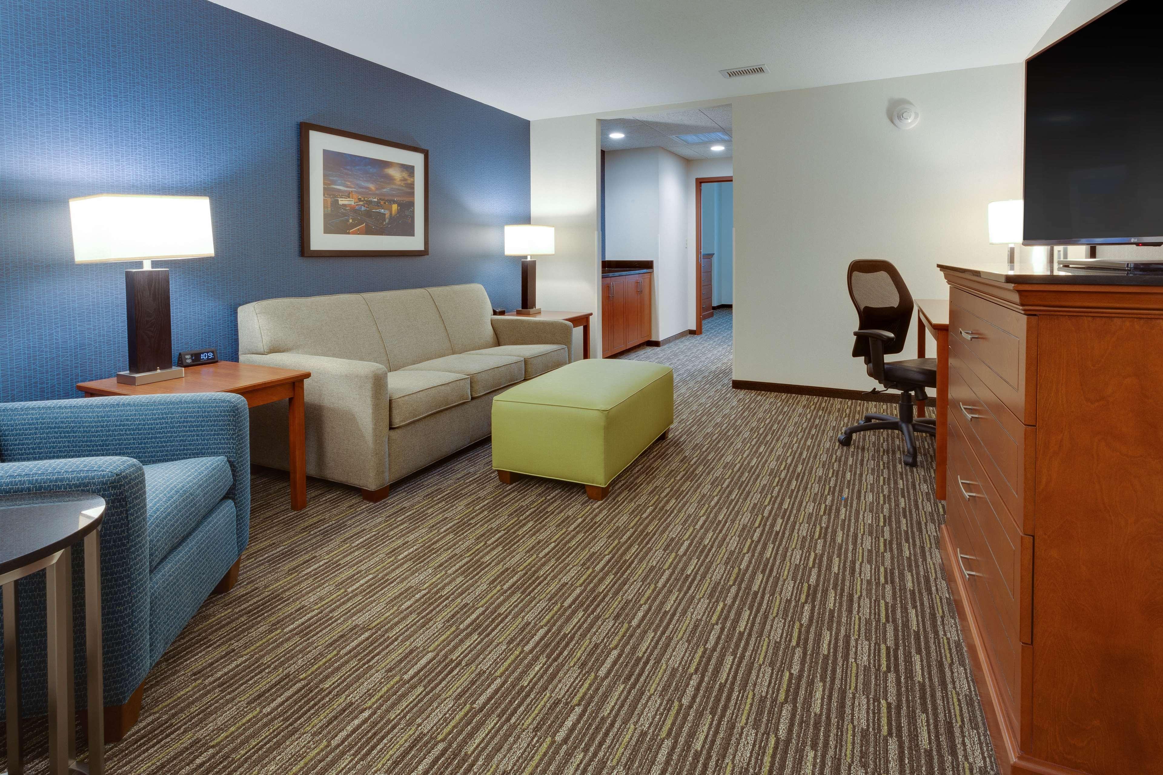 Howard Johnson Inn Columbia - photo 31