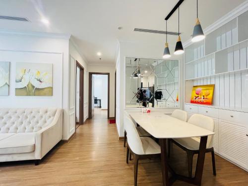 Nanahousing 3 Bedroom Apartment Vinhomes Skylake — 4-Star Luxury Hotel in Hanoi, Vietnam