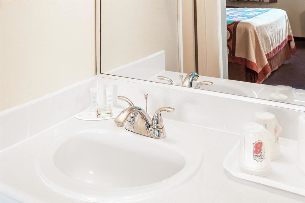 Super 8 by Wyndham Canoga Park - photo 13