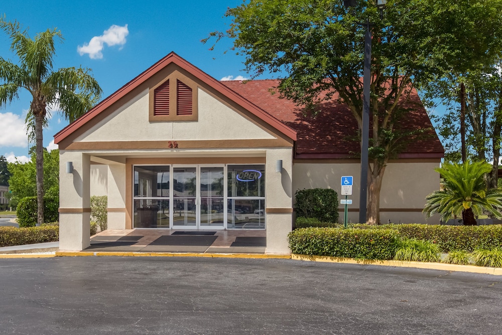 Red Roof Inn & Suites Brunswick I 95 - photo 27