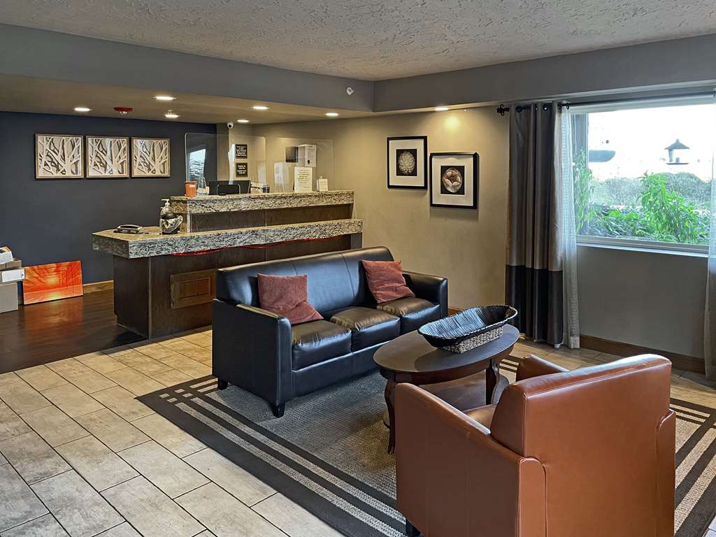 Quality Inn Clinton North - photo 6