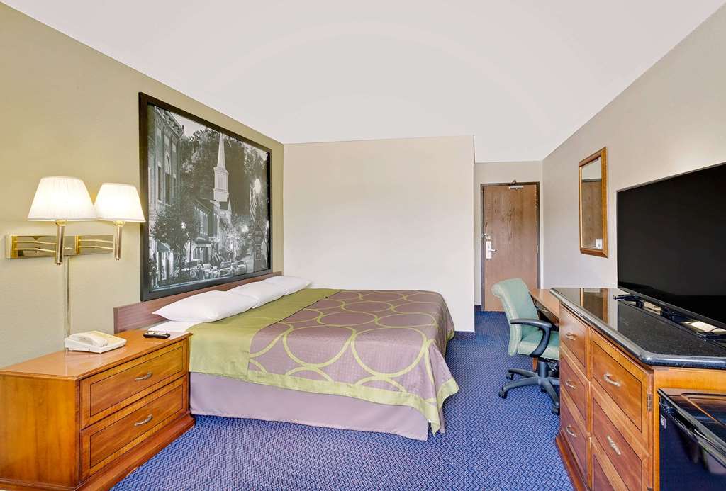 Super 8 by Wyndham Johnson City - photo 13