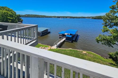Parrot Bay Paradise — Osage Beach