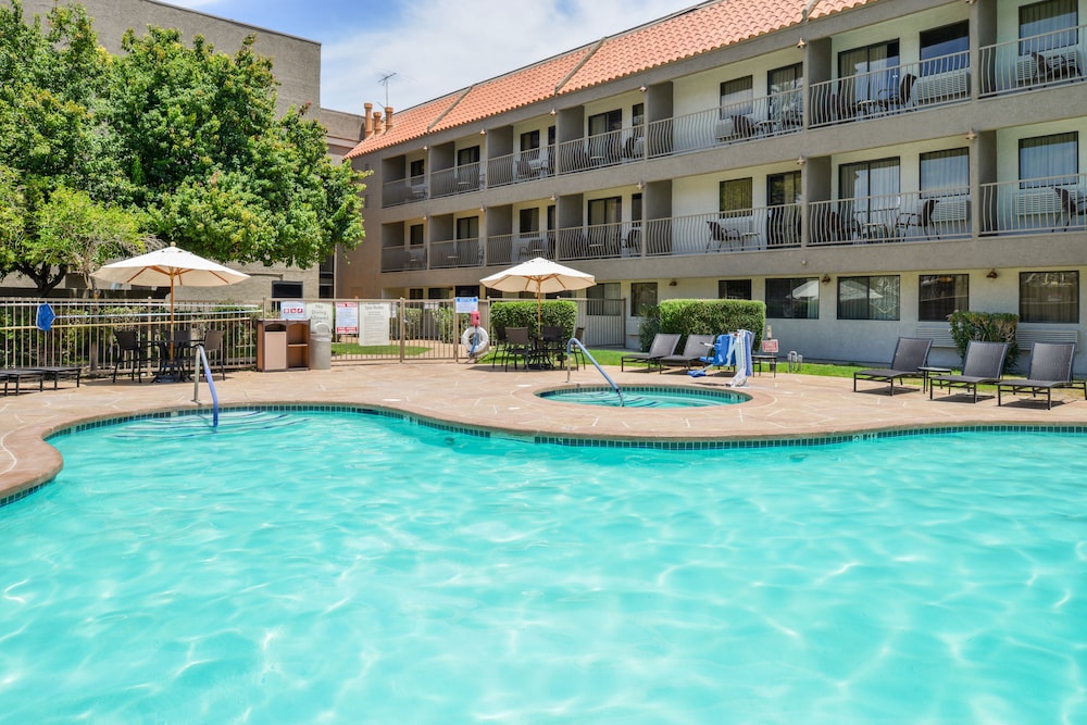 Holiday Inn Express Palm Desert by IHG - photo 22