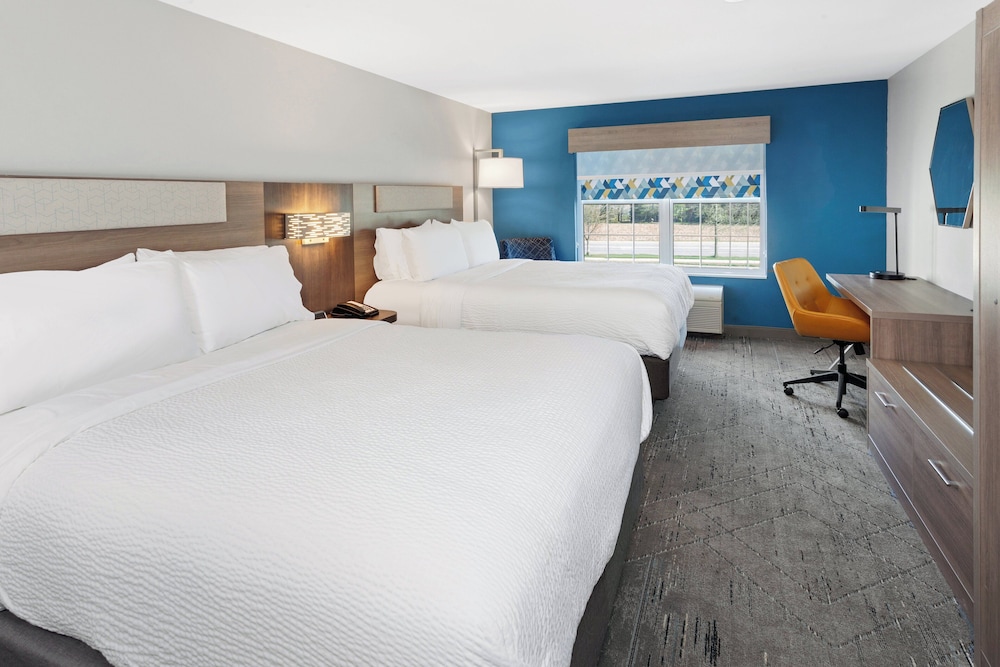 Holiday Inn Express & Suites Port Washington by IHG - photo 21