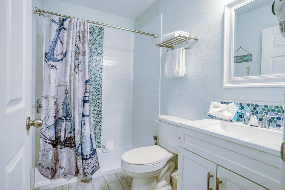 Lighthouse Resort Inn & Suites - photo 49