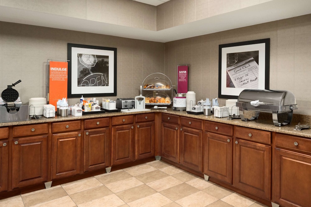Hampton Inn & Suites Detroit Sterling Heights - photo 20