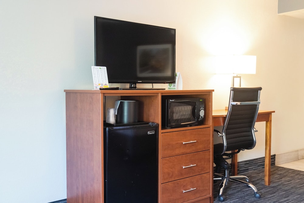 Twin Mountain Inn & Suites - photo 16