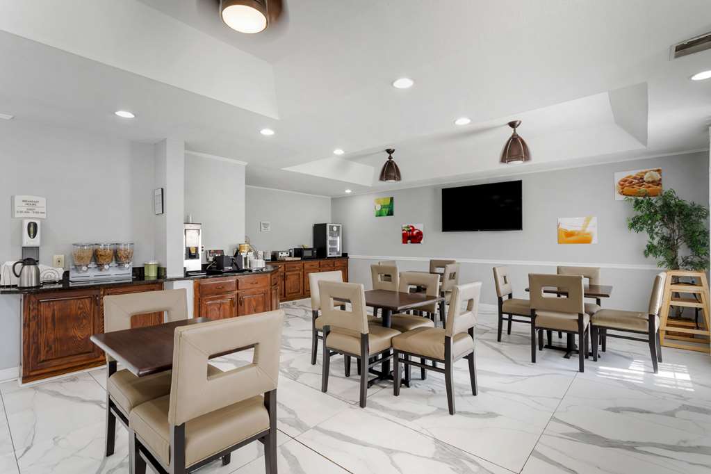 Quality Inn Oak Ridge - photo 17
