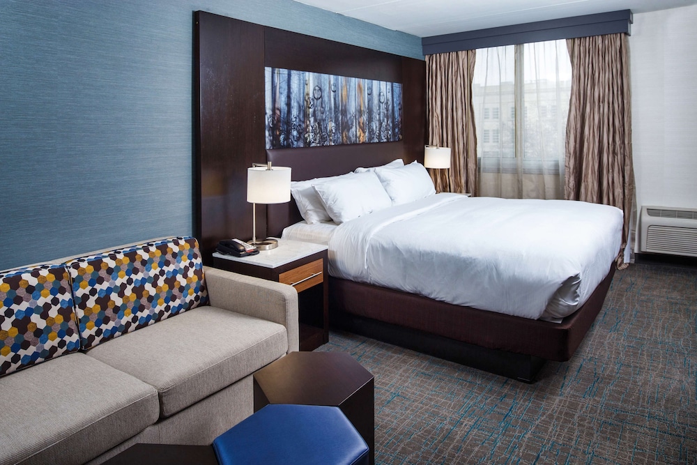 DoubleTree by Hilton Neenah - photo 13