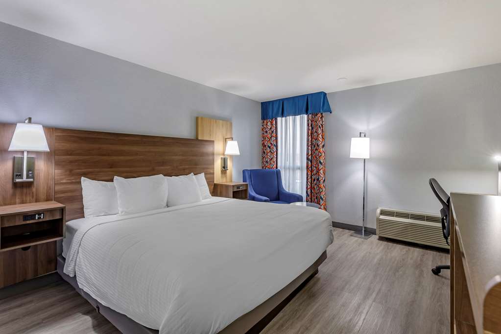 Best Western Plus St. Louis West Westport - photo 29