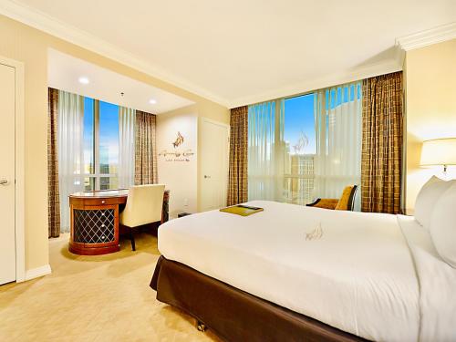 Amalz 2 Bedroom 3 Bathroom Balcony Suite at Mgm Signature Las Vegas