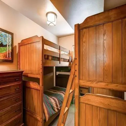Village Point By Pinnacle Lodging - photo 13