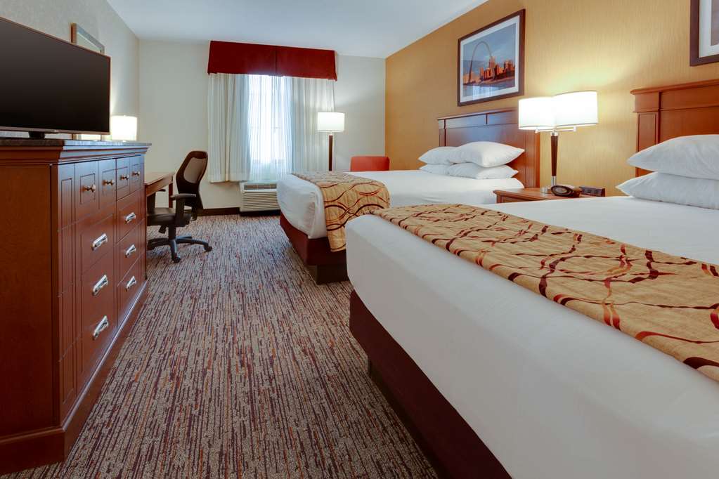 Drury Inn & Suites St. Louis Forest Park - photo 14