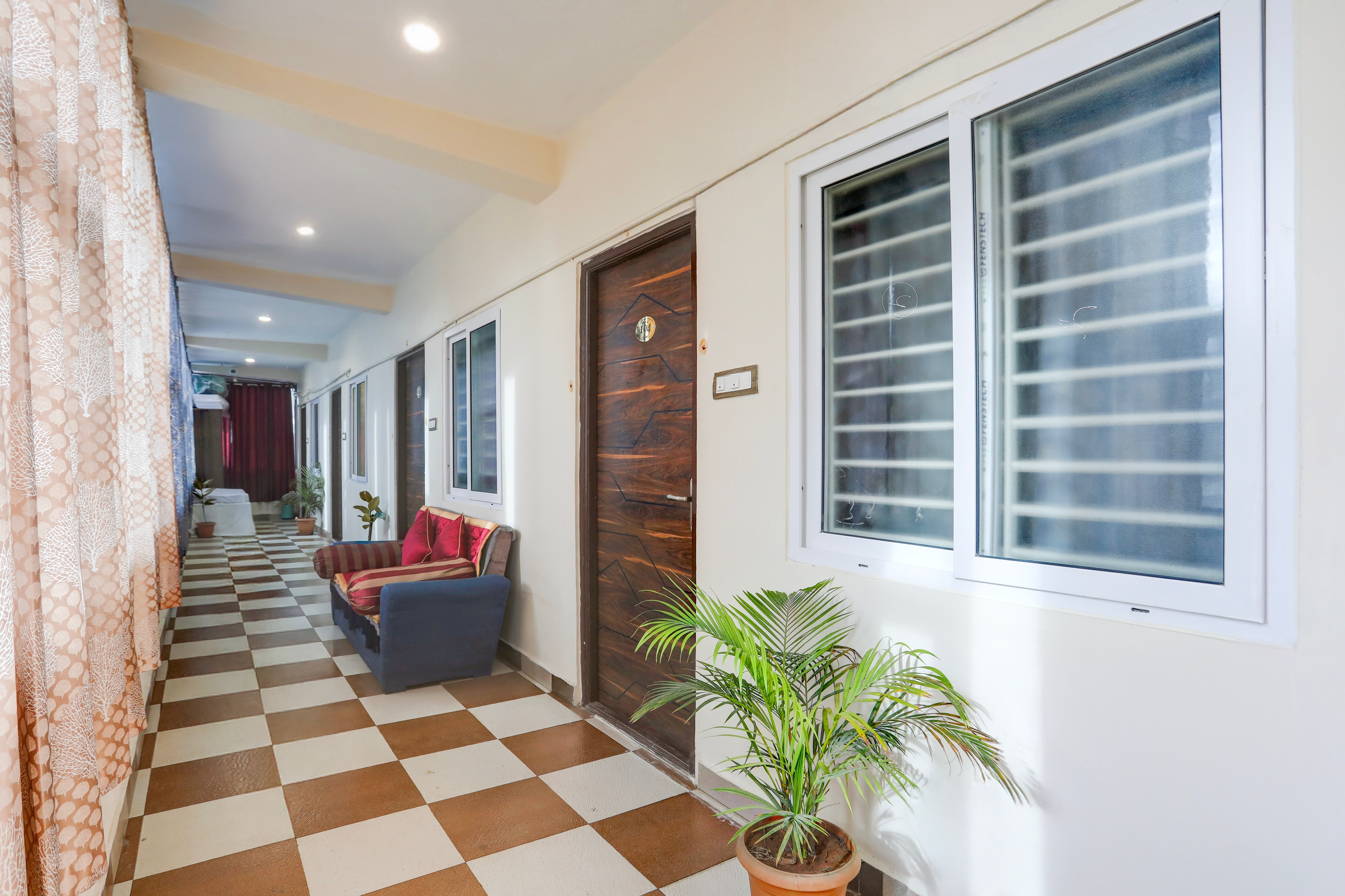 Hotel O Aqua Comforts — hotel in Yelahanka
