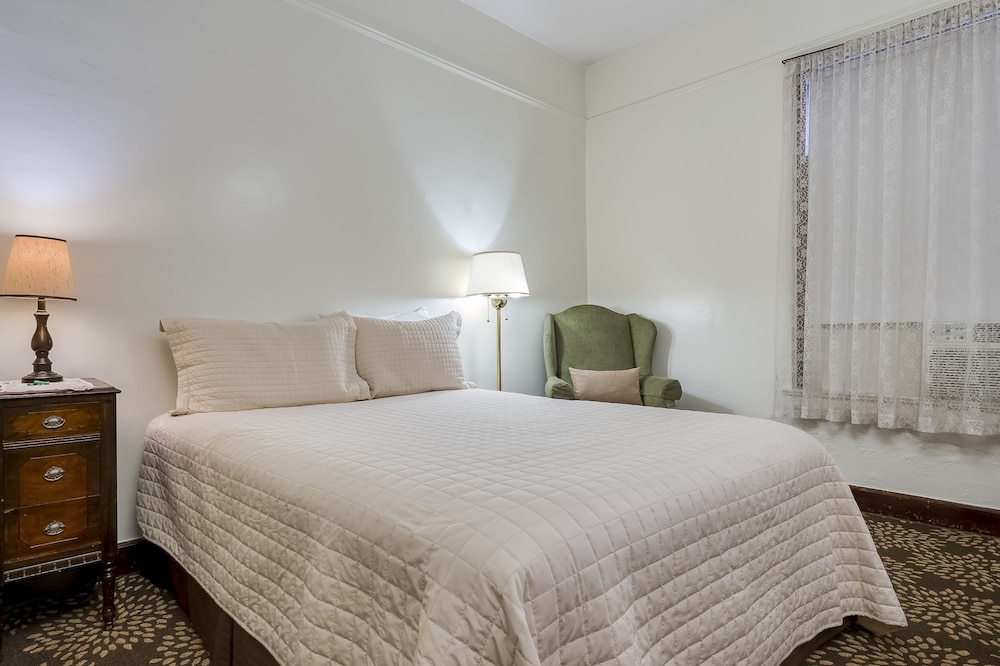 Ryan Hotel - photo 6