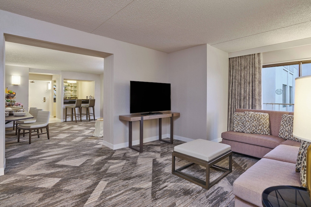 Sheraton Portland Airport Hotel - photo 10