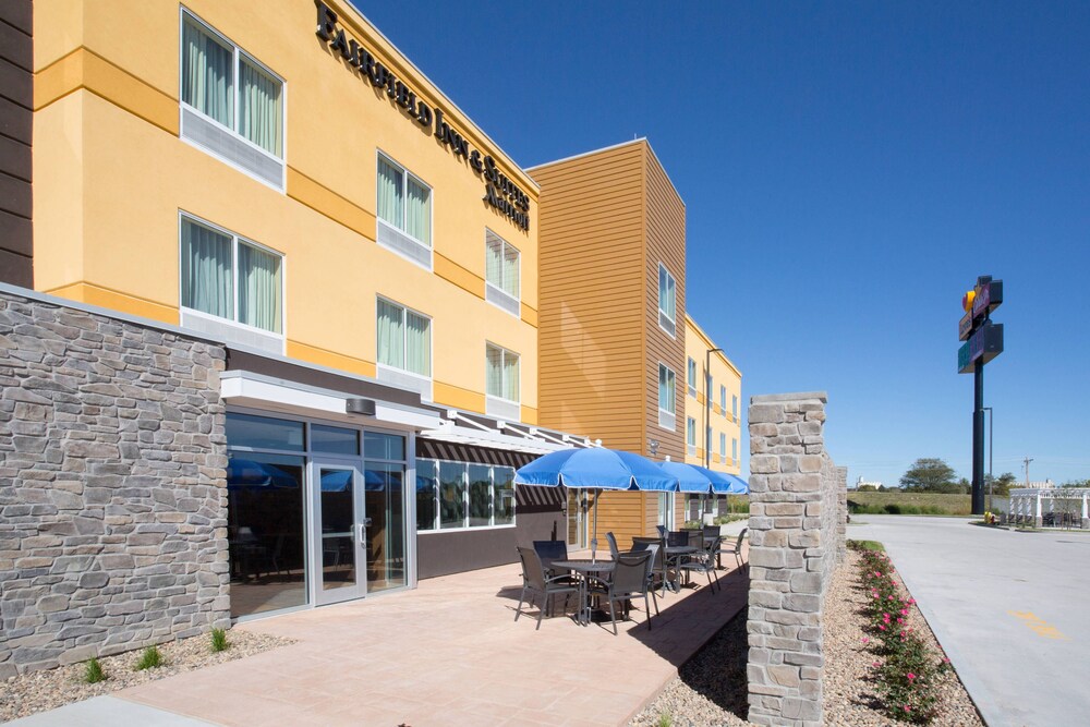 Fairfield Inn & Suites by Marriott Burlington - photo 29