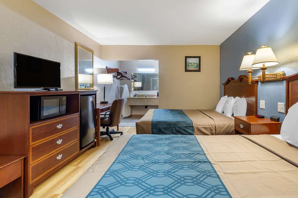 Econo Lodge Sturbridge Route 20 - photo 33