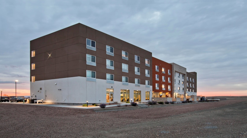 Holiday Inn Express and Suites Green River - photo 85