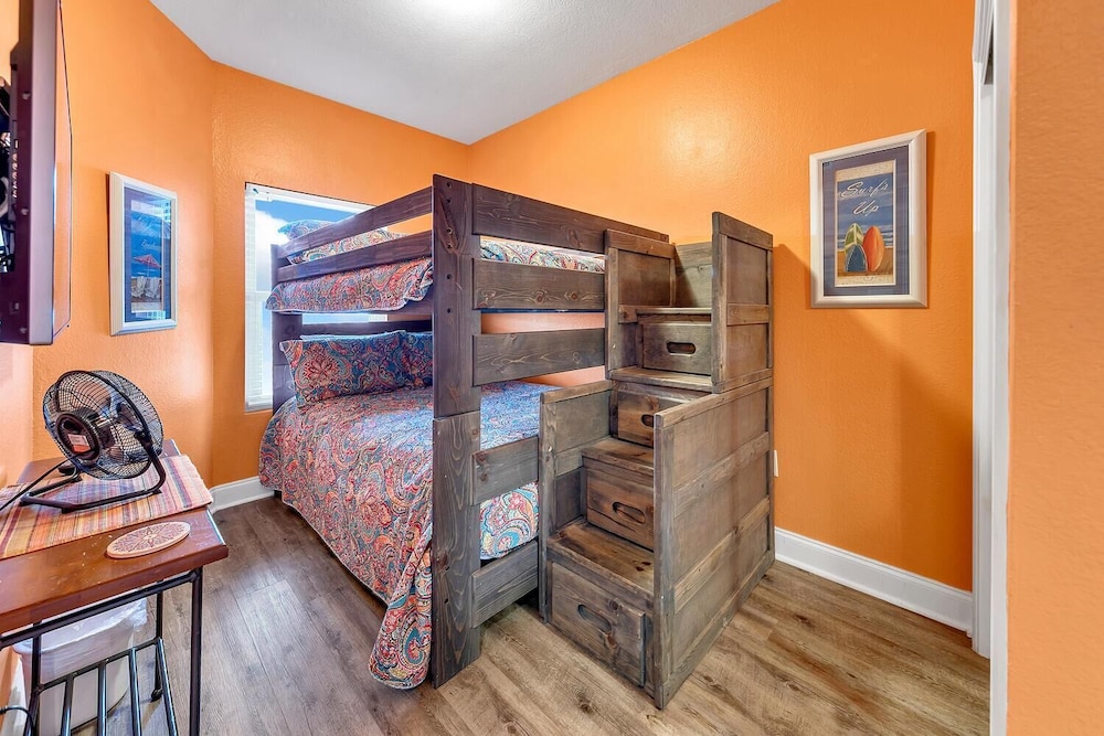 Majestic Beach Towers 2 404 - photo 15