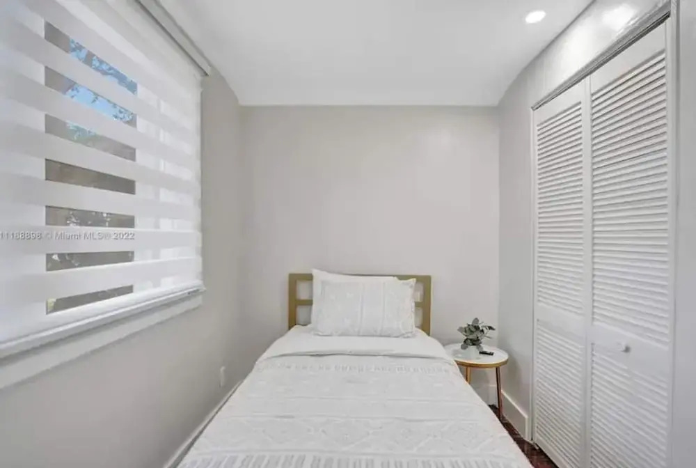 Beach House w Heated Pool — 4-Star Luxury Hotel in Hollywood, United States