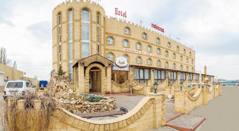 Zamok Hotel - carbon neutral hotel in Gorodishche