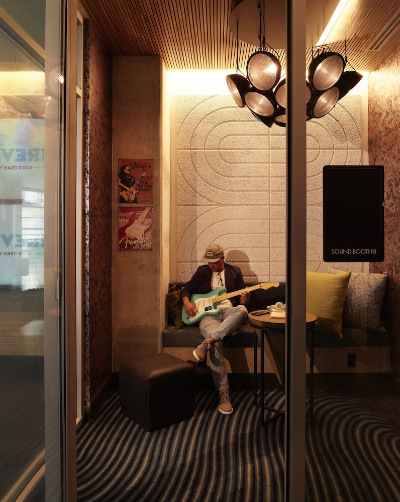 Reverb by Hard Rock Atlanta Downtown - photo 16