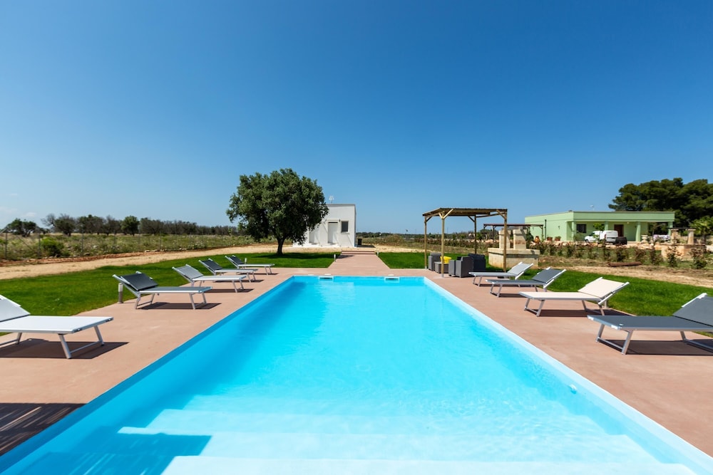 3418 Villa La Quiete by Barbarhouse — 4-Star Luxury Hotel in Lequile, Italy