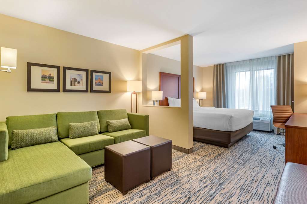 Comfort Inn & Suites West Des Moines - photo 21
