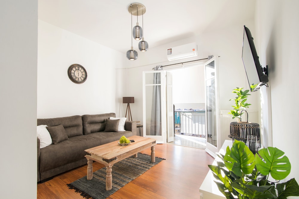 Midtown Apartment by CorfuEscapes — 4-Star Luxury Hotel in Corfu, Greece
