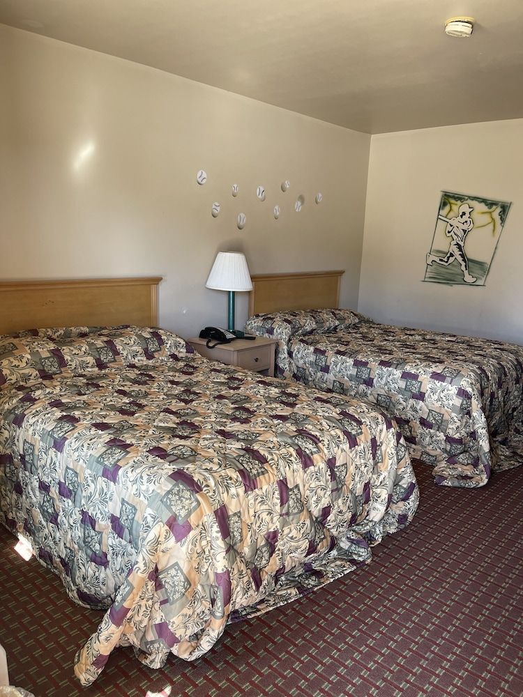 All Star Inn - photo 6