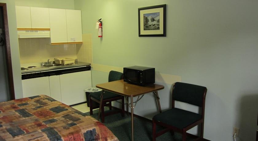 Aleeda Motel — Prince Rupert — photo 5