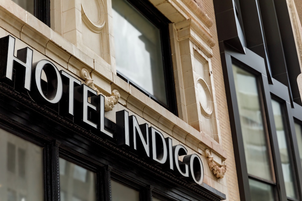Hotel Indigo St. Louis Downtown by IHG - photo 42