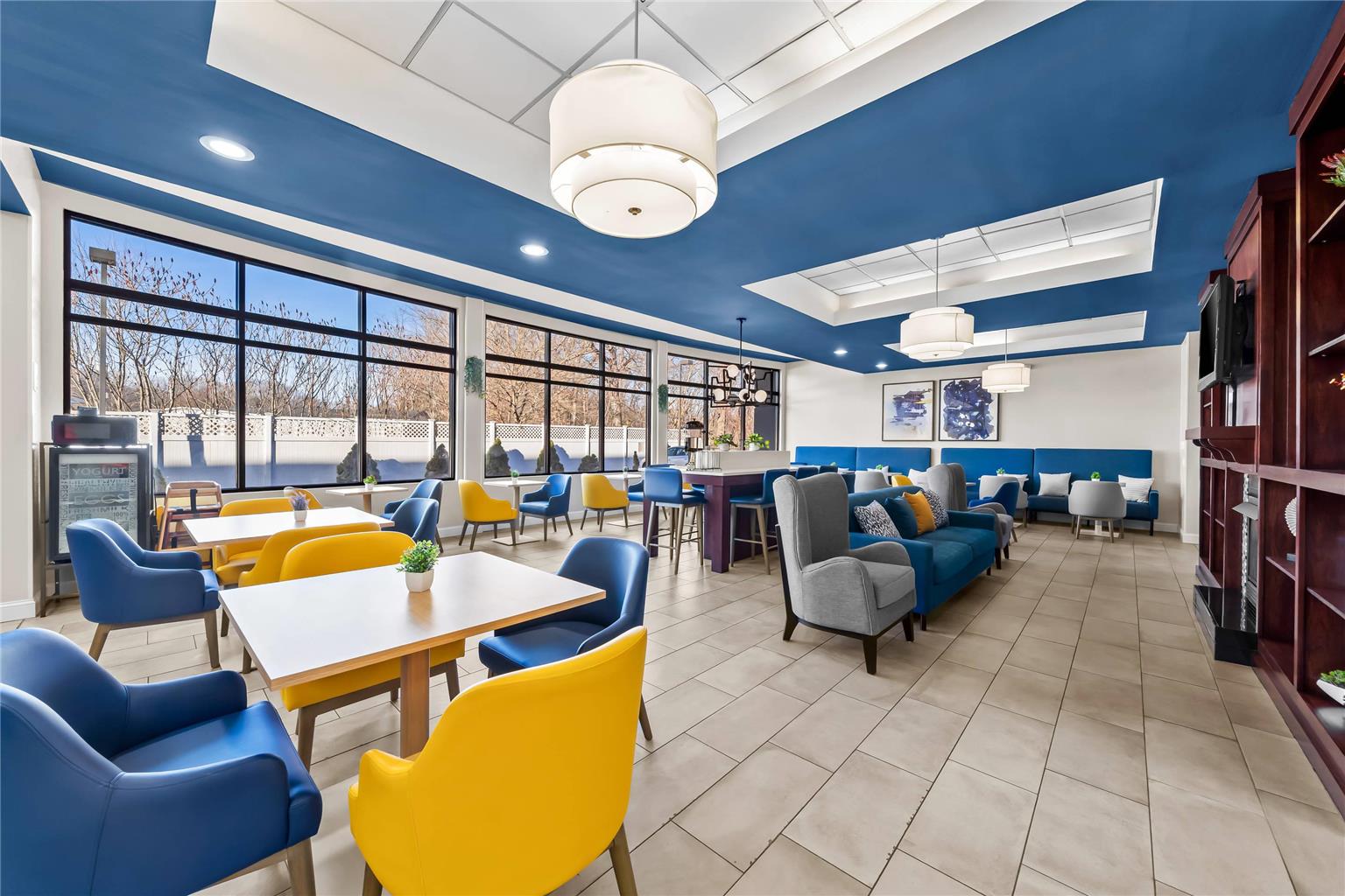 Comfort Inn & Suites Plainville Foxboro - photo 32
