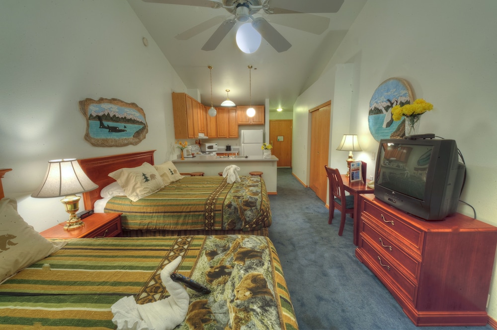 Frontier Suites Hotel in Juneau - photo 9