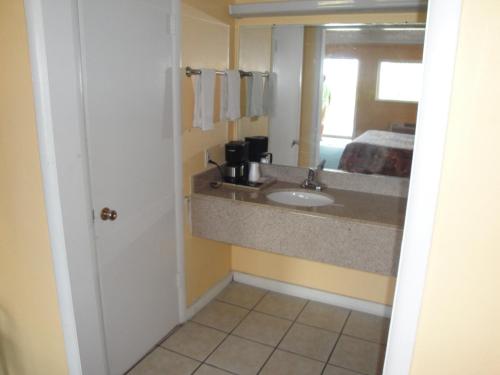 Poteau Inn - photo 11